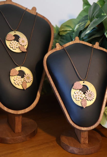 Botanical Gold Pendant Necklace