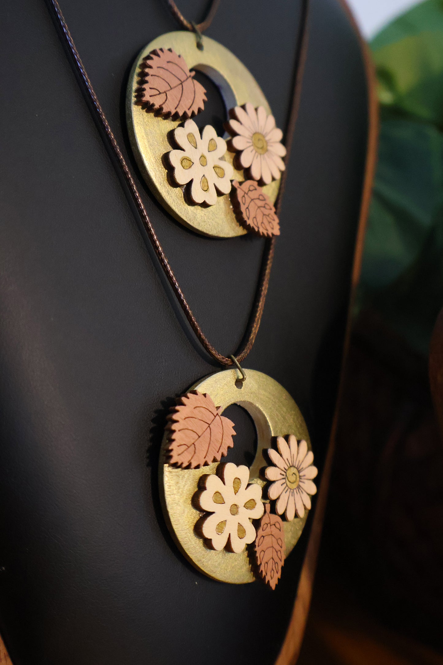 Botanical Gold Pendant Necklace