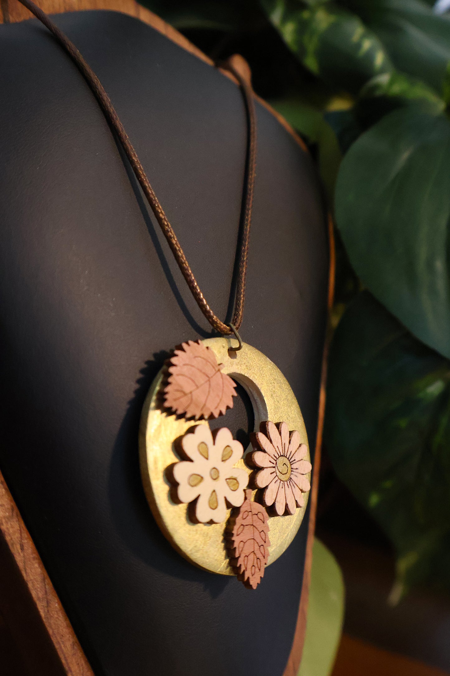 Botanical Gold Pendant Necklace