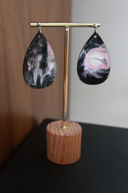 Blackish Pink Marbled Teardrop Earrings