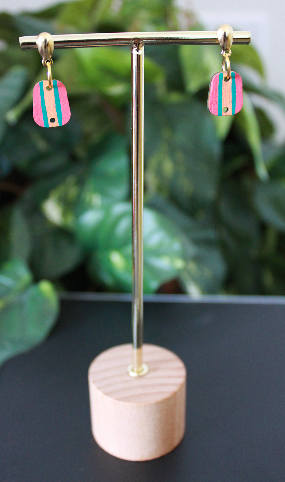 4-Colored Red Rainbow Small Rectangular Earrings