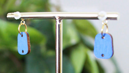 Diagonal 4-Color Rainbow Small Rectangular Earrings