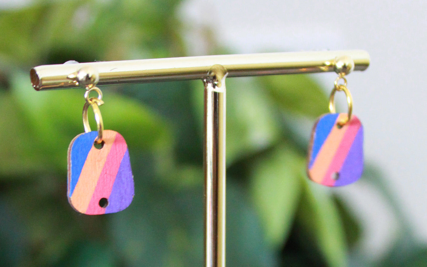 Diagonal 4-Color Rainbow Small Rectangular Earrings