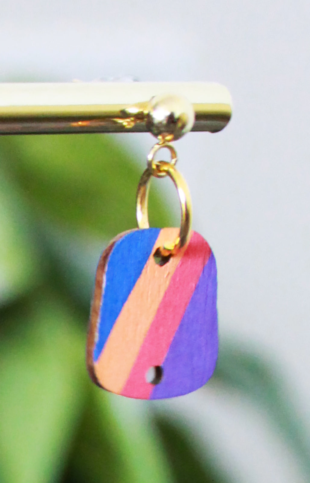 Diagonal 4-Color Rainbow Small Rectangular Earrings