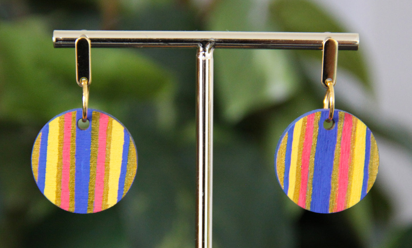 4-Colored Yellow Rainbow Circular Earrings