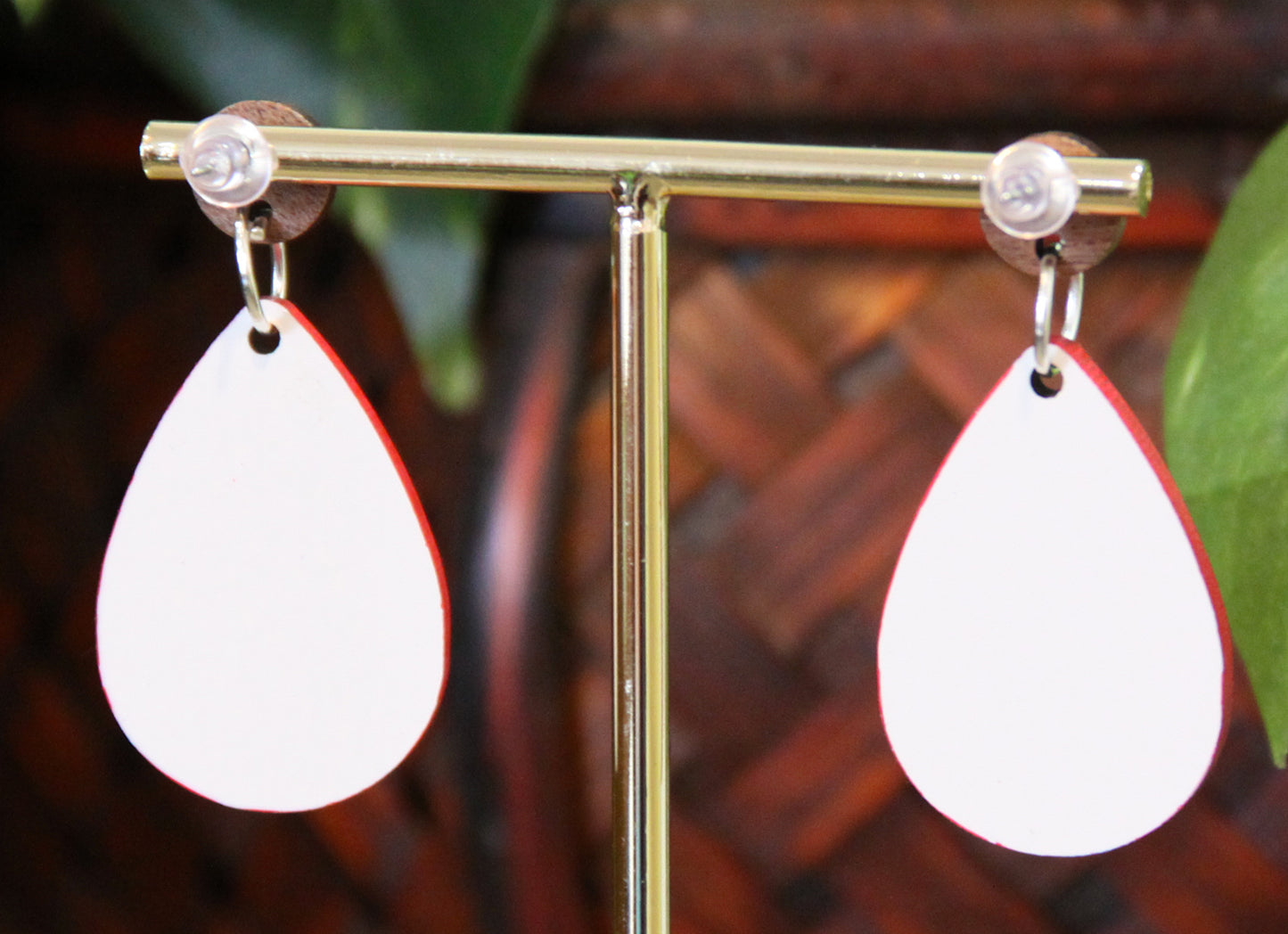 Green Leaf Design Small Teardrop Earrings