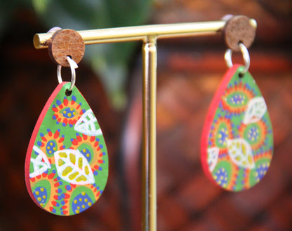 Green Leaf Design Small Teardrop Earrings