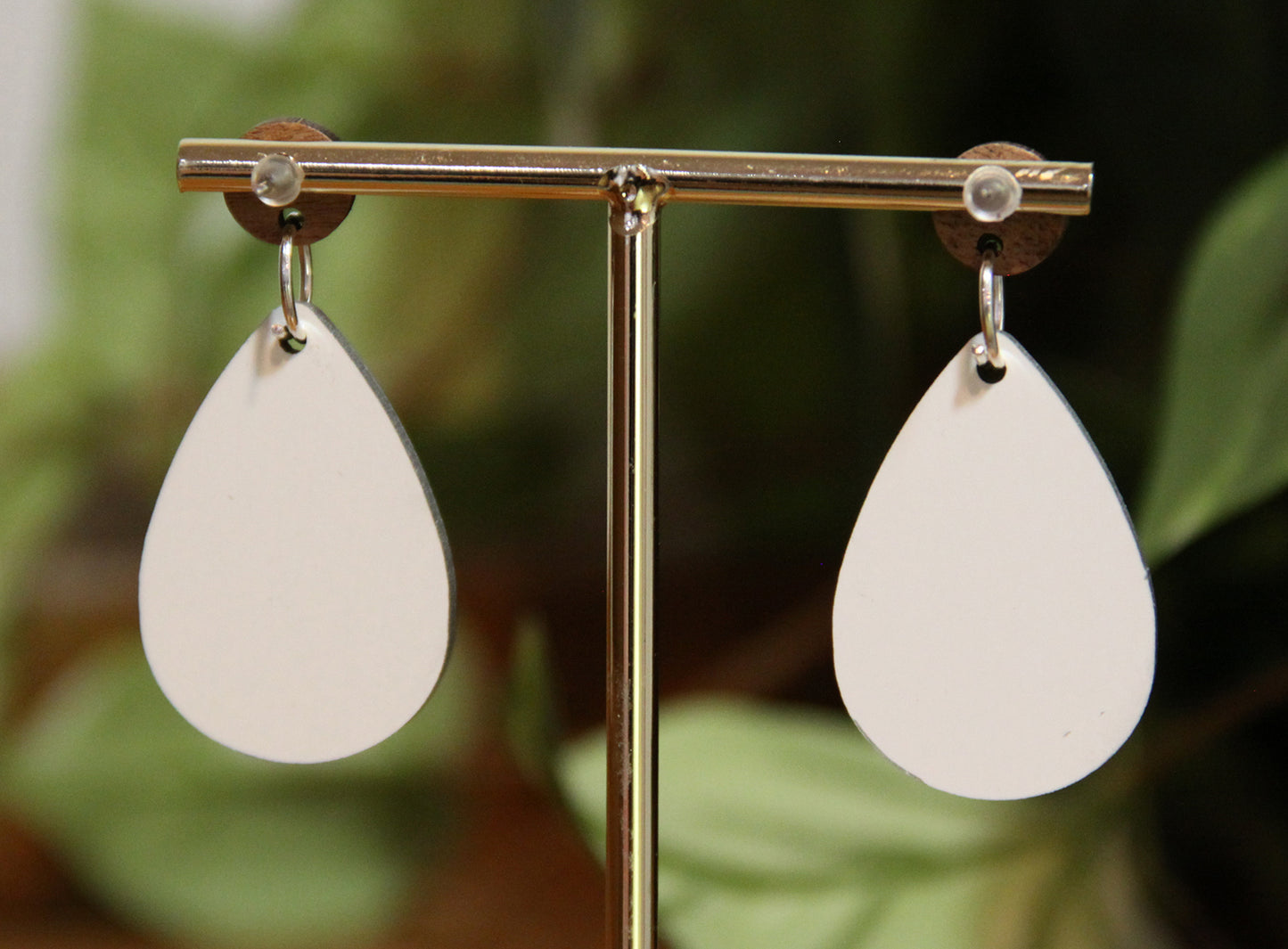 Green Floral Design Small Teardrop Earrings