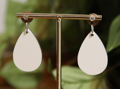 Green Floral Design Small Teardrop Earrings