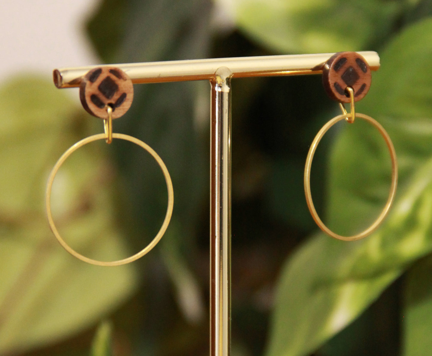 Medium Gold Ring with Wood Stud Earrings